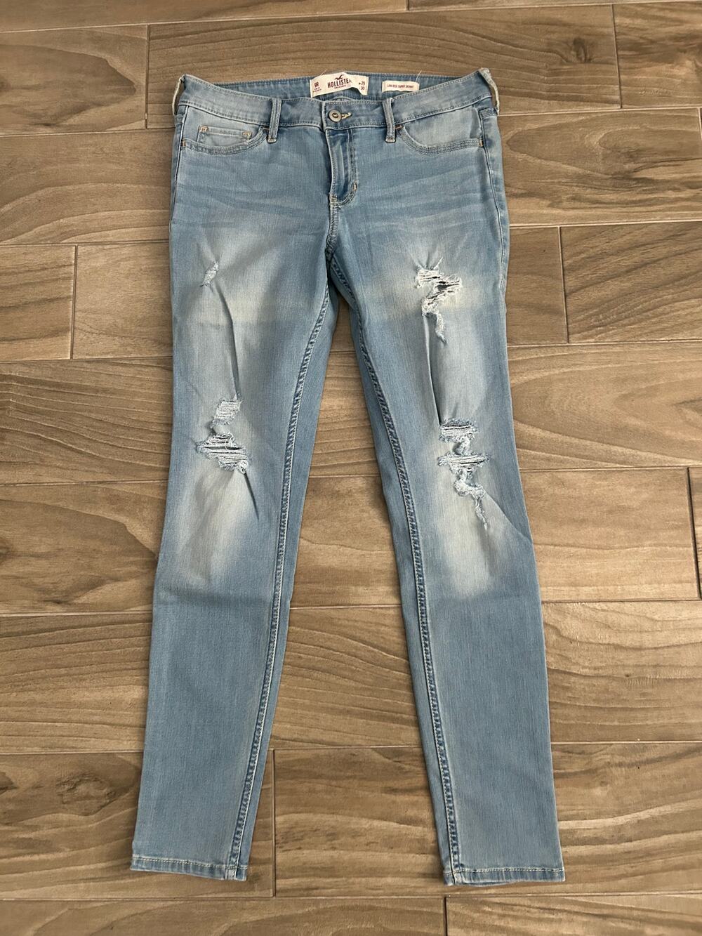 HOLLISTER LOW RISE SUPER SKINNY JEANS SIZE 9